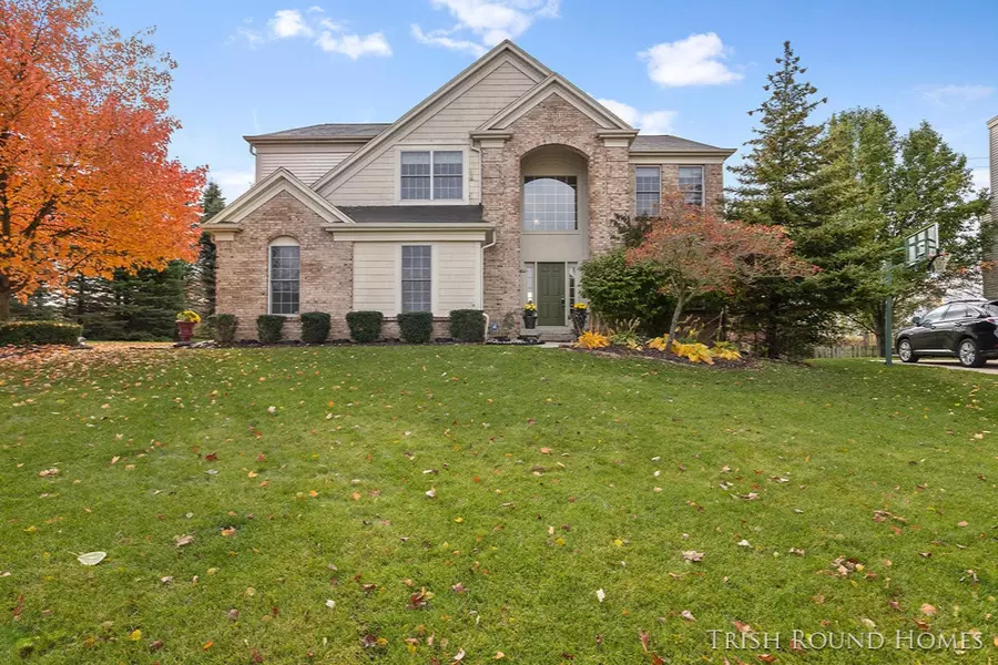 21 Fox Point NE Court, Ada, MI 49301