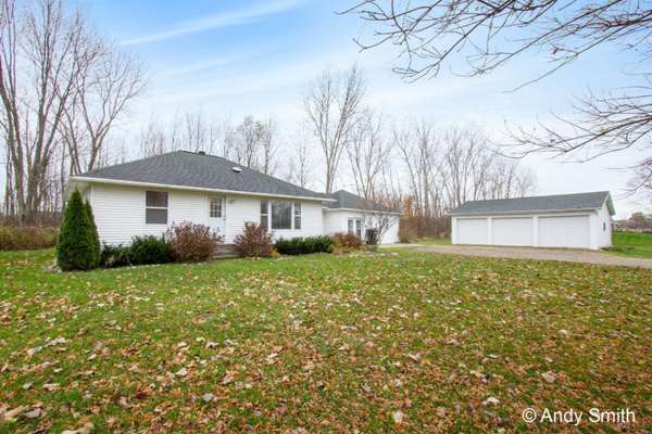 4021 Division Street, Wayland, MI 49348