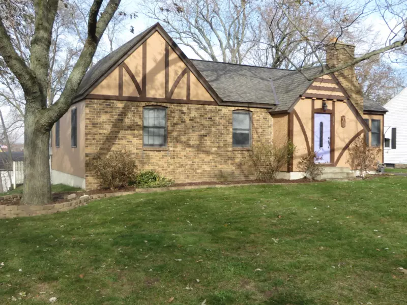 657 E 10th Street, Holland, MI 49423