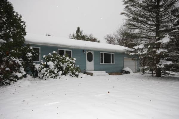 35103 64th Avenue, Paw Paw, MI 49079