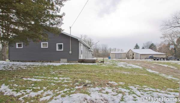 3096 5th Street, Wayland, MI 49348