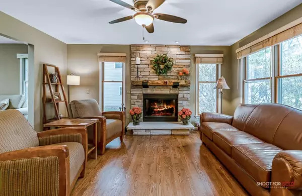 Spring Lake, MI 49456,15311 Oak Point Drive