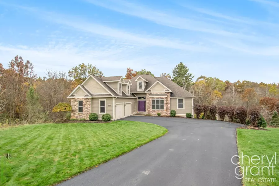 8180 Hidden Canyon NE Drive, Ada, MI 49301