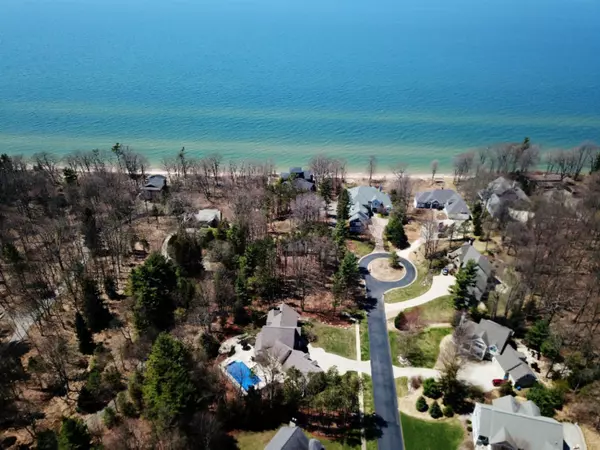 West Olive, MI 49460,17276 Beach Ridge Way