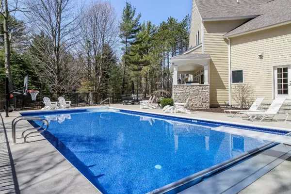 West Olive, MI 49460,17276 Beach Ridge Way