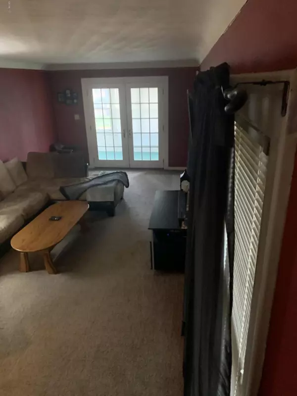 Parchment, MI 49004,103 Maple Street