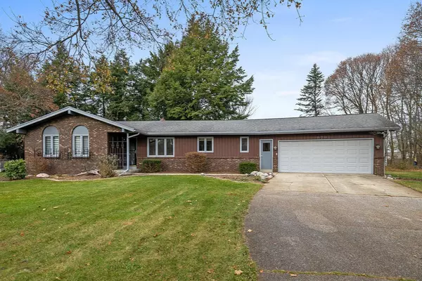 Holland, MI 49423,879 W 26th Street