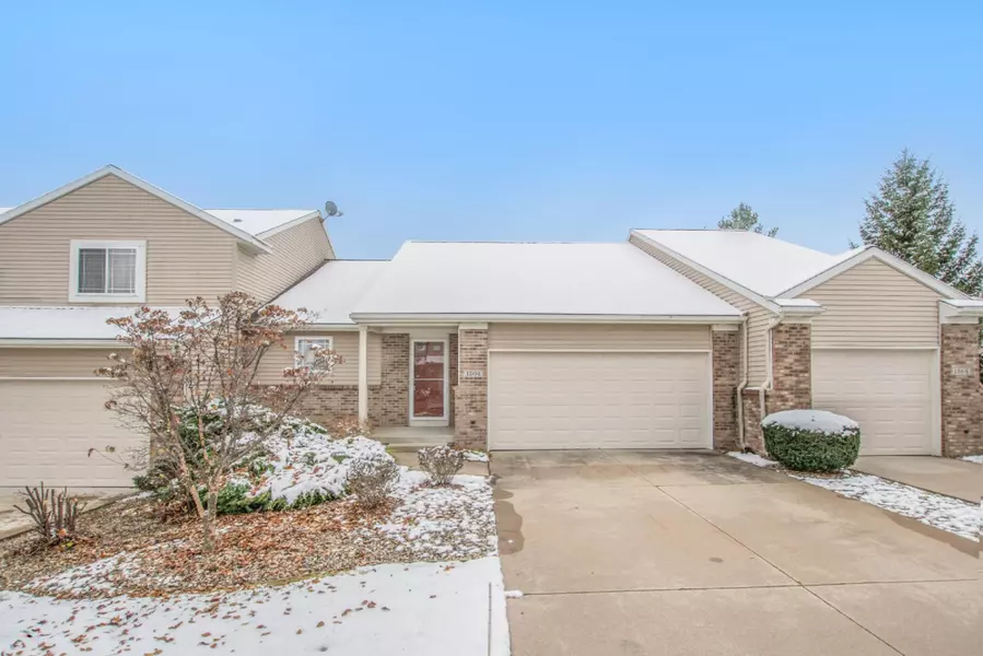 1364 Echoing Valley SW Drive #28, Byron Center, MI 49315