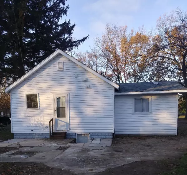Dowagiac, MI 49047,106 Clyborn Street