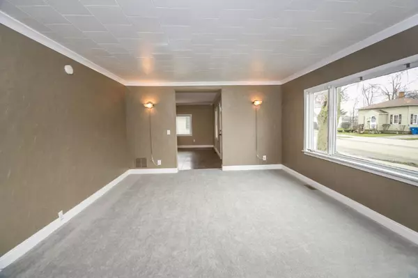 Zeeland, MI 49464,17 E McKinley Avenue