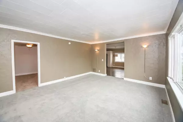 Zeeland, MI 49464,17 E McKinley Avenue