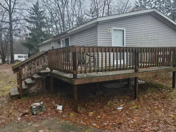 White Cloud, MI 49349,6606 E Deerwood Drive