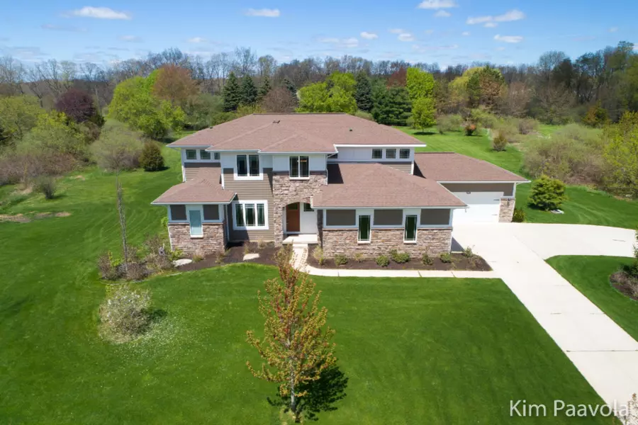 7667 Rodao SE Drive, Caledonia, MI 49316