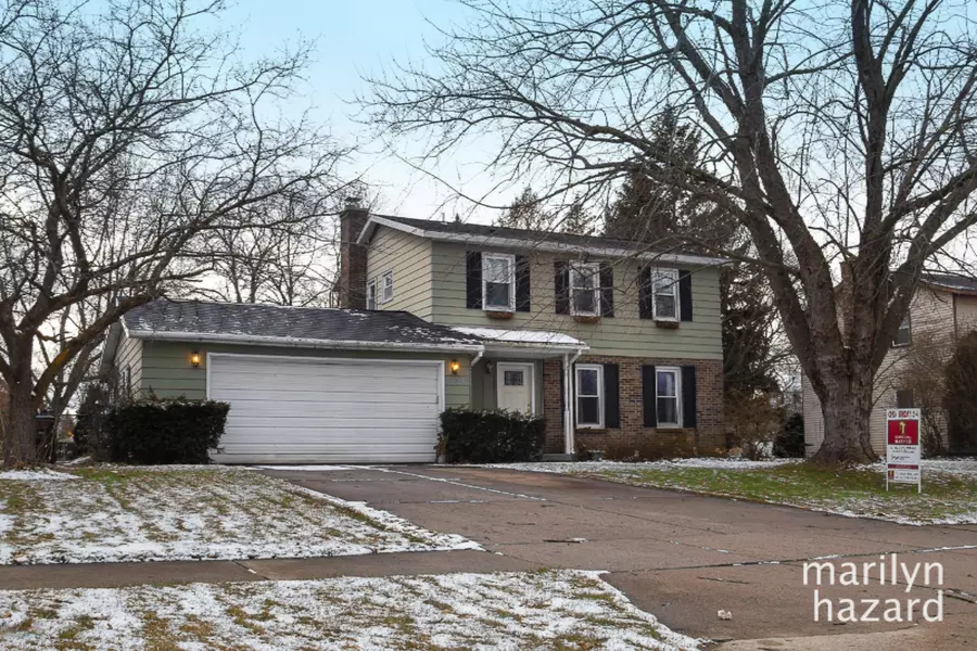 2028 Stanford SE Drive, Kentwood, MI 49508