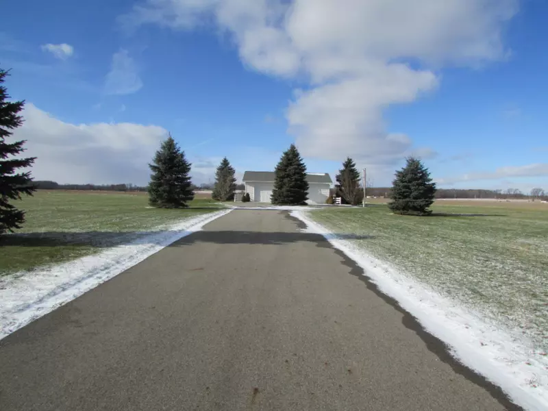 Moser Drive, Bronson, MI 49028