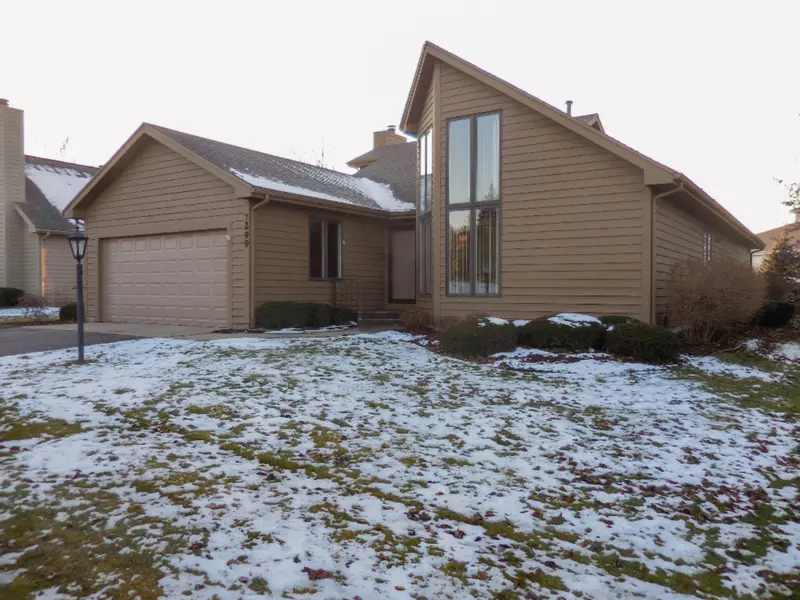 7299 Bridge Town SE Lane #42, Caledonia, MI 49316