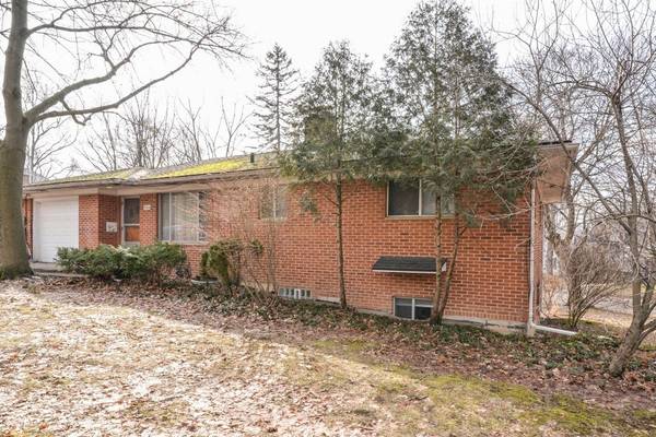 2004 Ferdon/Brockman Boulevard, Ann Arbor, MI 48104