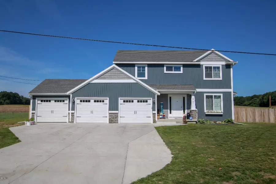 9121 Alpine NW Avenue, Sparta, MI 49345