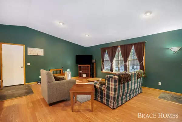 Howard City, MI 49329,8577 Loveless Drive