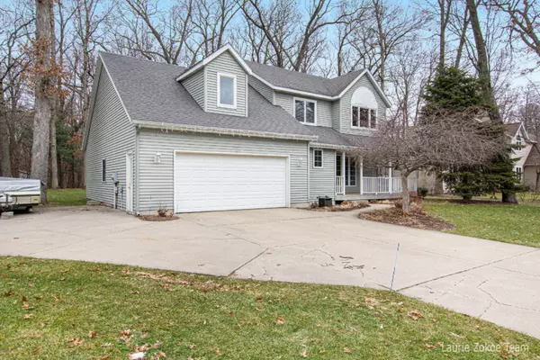 Grand Haven, MI 49417,15471 Royal Oak Drive