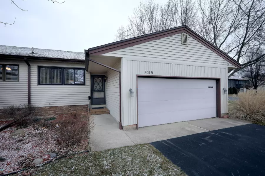 7019 Gardenview SW Court #20, Byron Center, MI 49315