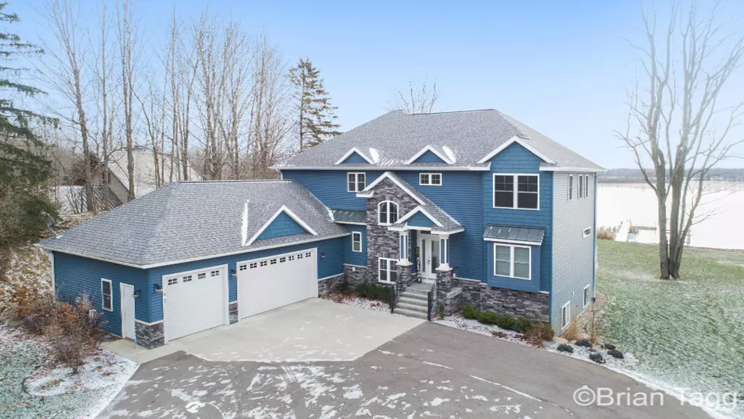 2157 Crystal Cove Drive, Allegan, MI 49010