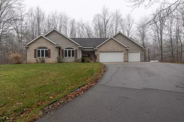 9825 Rainbow Ridge Drive, Schoolcraft, MI 49087