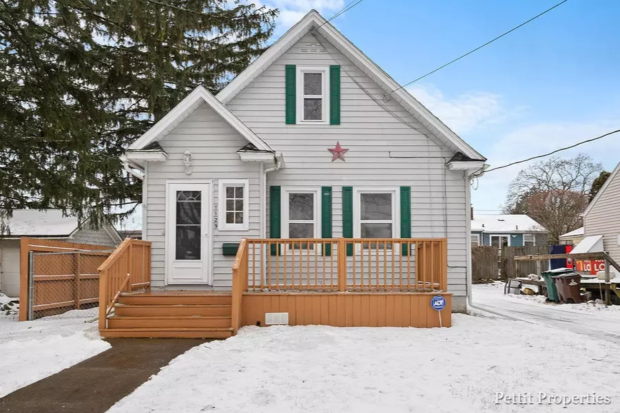 1129 Comfort Street, Lansing, MI 48915