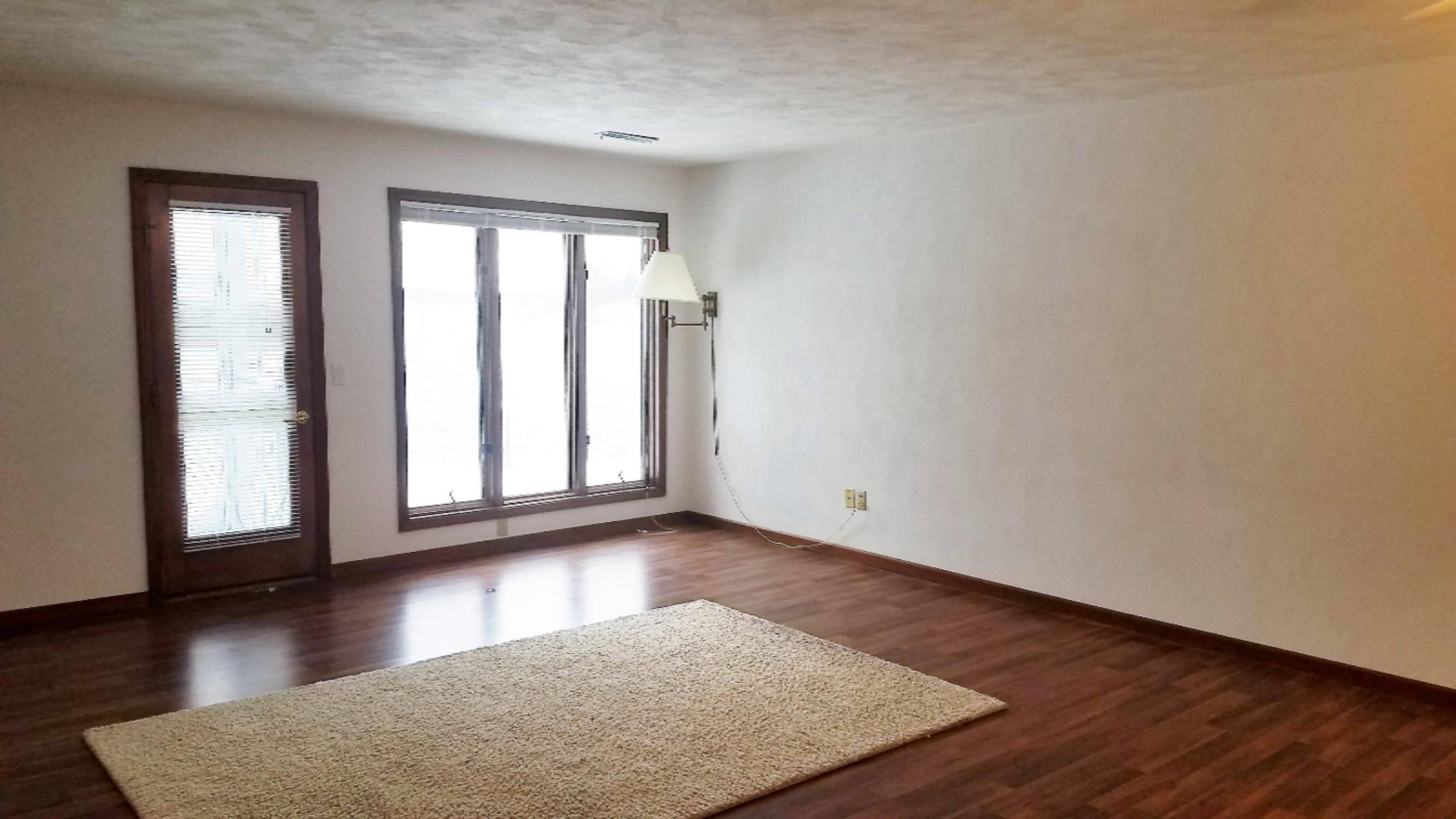 Battle Creek, MI 49015,355 W Columbia Avenue #207