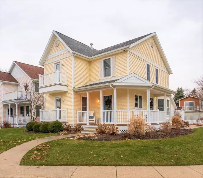 312 Oak Way Drive, South Haven, MI 49090