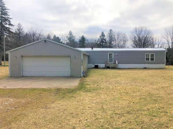 2472 S 148th Avenue, Hesperia, MI 49421