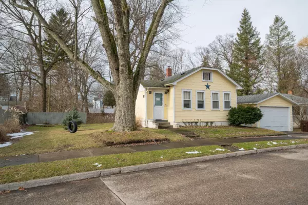 South Haven, MI 49090,554 Prospect Street