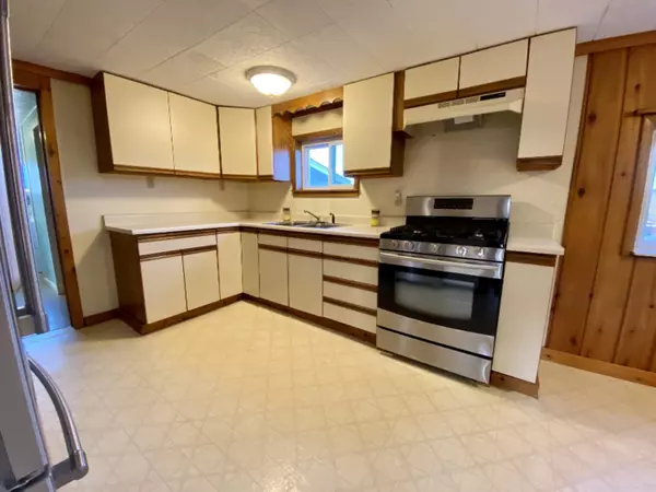 Evart, MI 49631,10202 30th Avenue