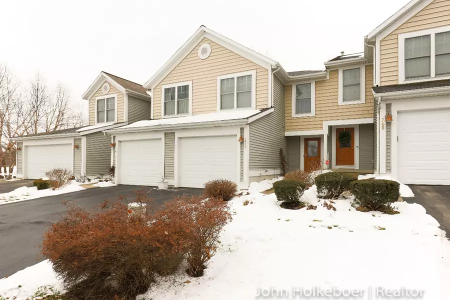 772 Four Ponds SE Court #3, Byron Center, MI 49315