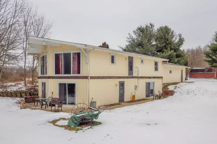 11113 E G Avenue, Galesburg, MI 49053