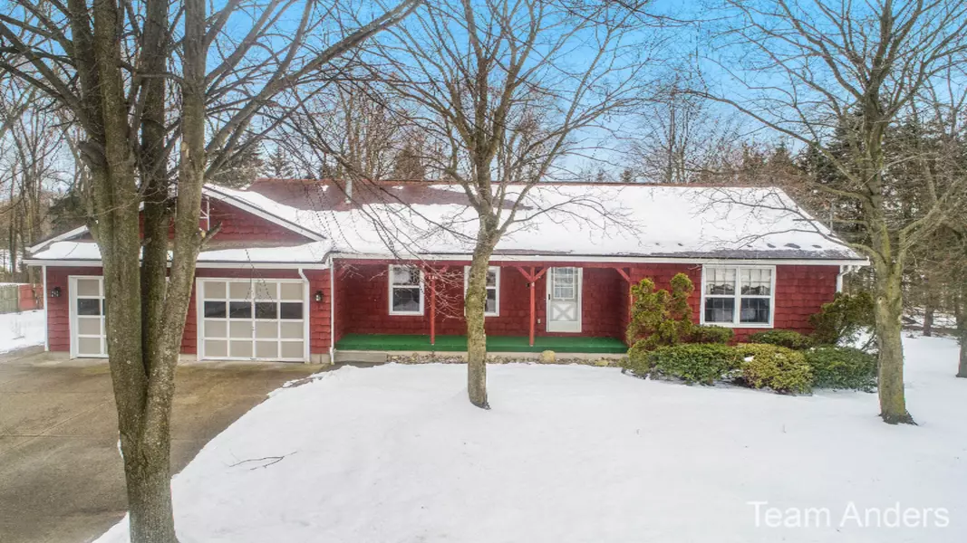434 10 Mile NW Road, Sparta, MI 49345