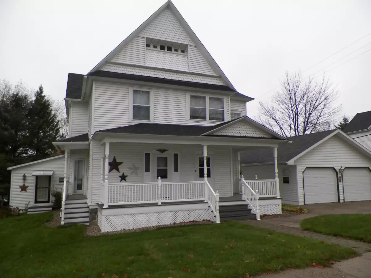 Tustin, MI 49688,104 S Neilson Street