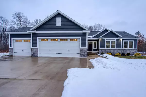 11743 Fillmore Street, West Olive, MI 49460