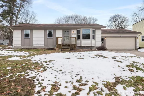 4588 Meryton NW Avenue, Comstock Park, MI 49321