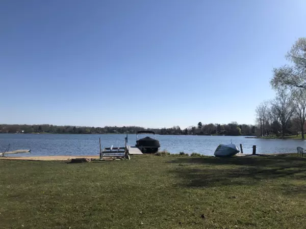 Canadian Lakes, MI 49346,8062 W Royal Road