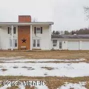 29726 E Fawn River Road, Sturgis, MI 49091