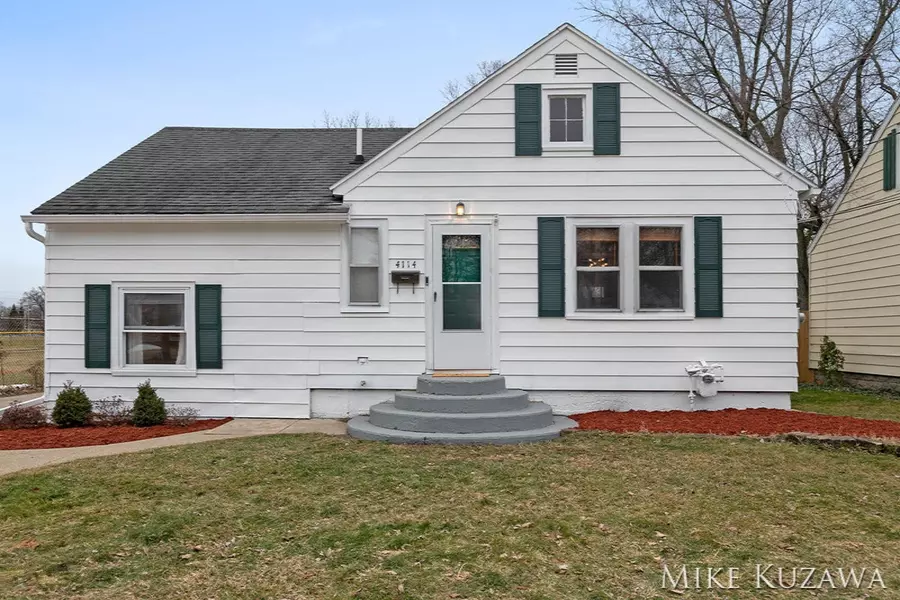 4114 Jenison SW Street, Grandville, MI 49418