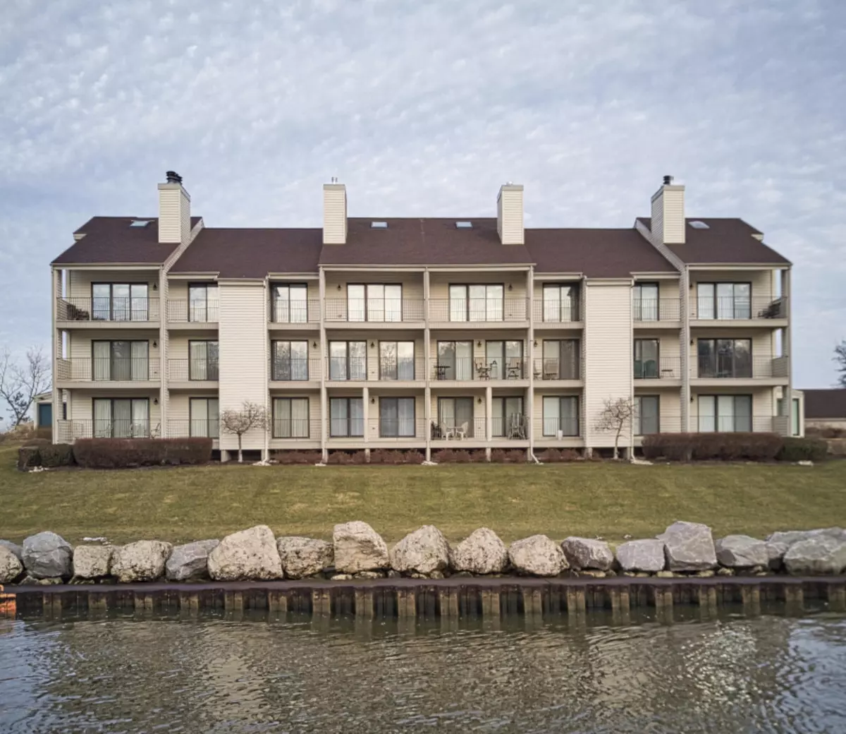 Spring Lake, MI 49456,20031 Berwyck Street #17