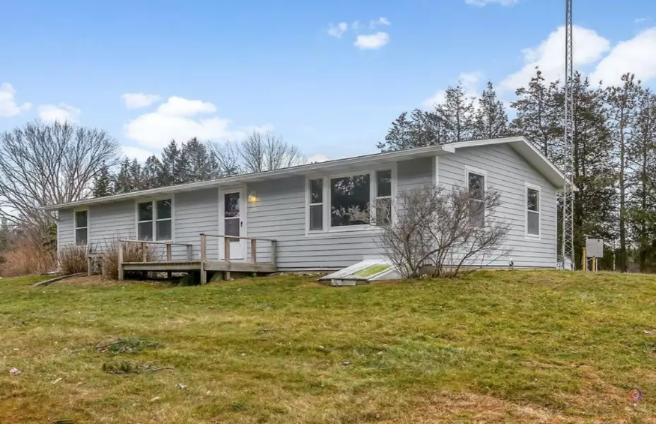 6740 120th Avenue, Fennville, MI 49408