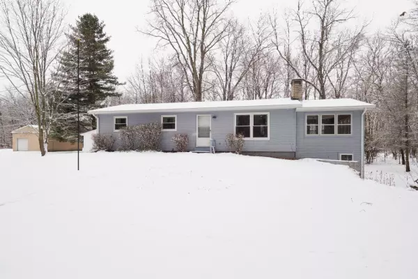 19809 Mintdale Road, Sturgis, MI 49091