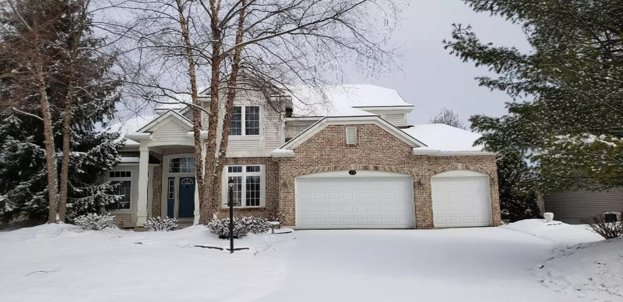 1176 DOGWOOD MEADOWS SE Drive, Ada, MI 49301