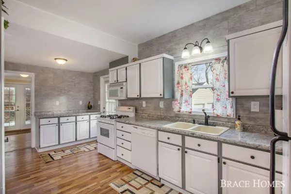 Caledonia, MI 49316,6821 68th SE Street