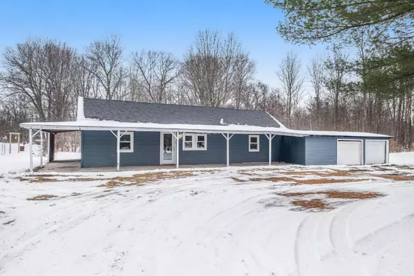 12747 Apple Drive, Nunica, MI 49448