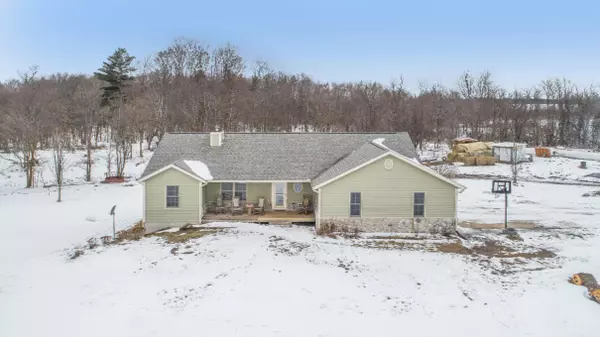 535 S Brown Road, Casnovia, MI 49318