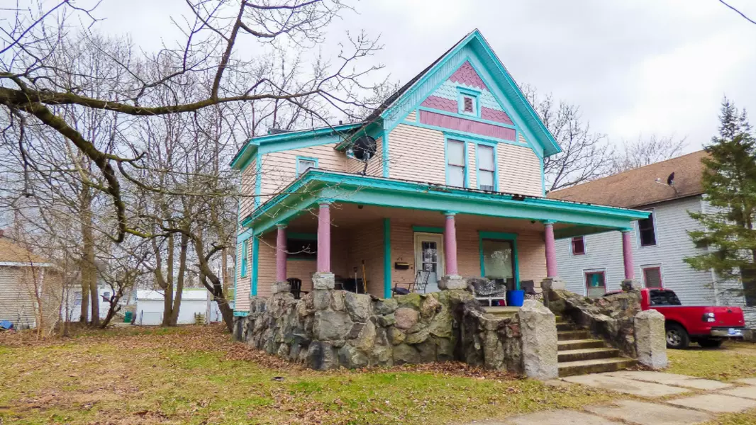 108 E Telegraph Street, Dowagiac, MI 49047